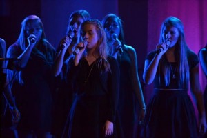 SingStrong2015-0001      